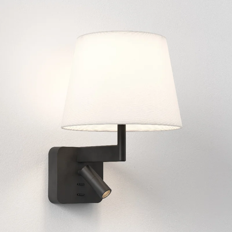 Track lighting for creating a moody atmosphereAstro Beaumont Reader | Matt Black | Combination Reader Track lighting for creating a moody atmosphereAstro Beaumont Reader | Matt Black | Combination Reader