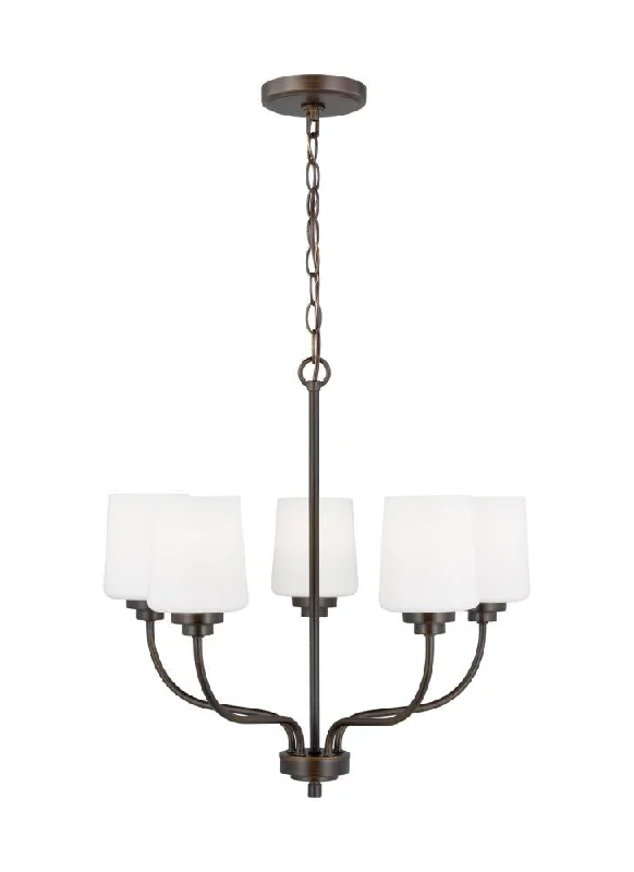 Chandeliers with Clear Crystal for a Sparkling EffectChandeliers with Clear Crystal for a Sparkling EffectFive Light Chandelier Chandeliers with Clear Crystal for a Sparkling EffectChandeliers with Clear Crystal for a Sparkling EffectFive Light Chandelier